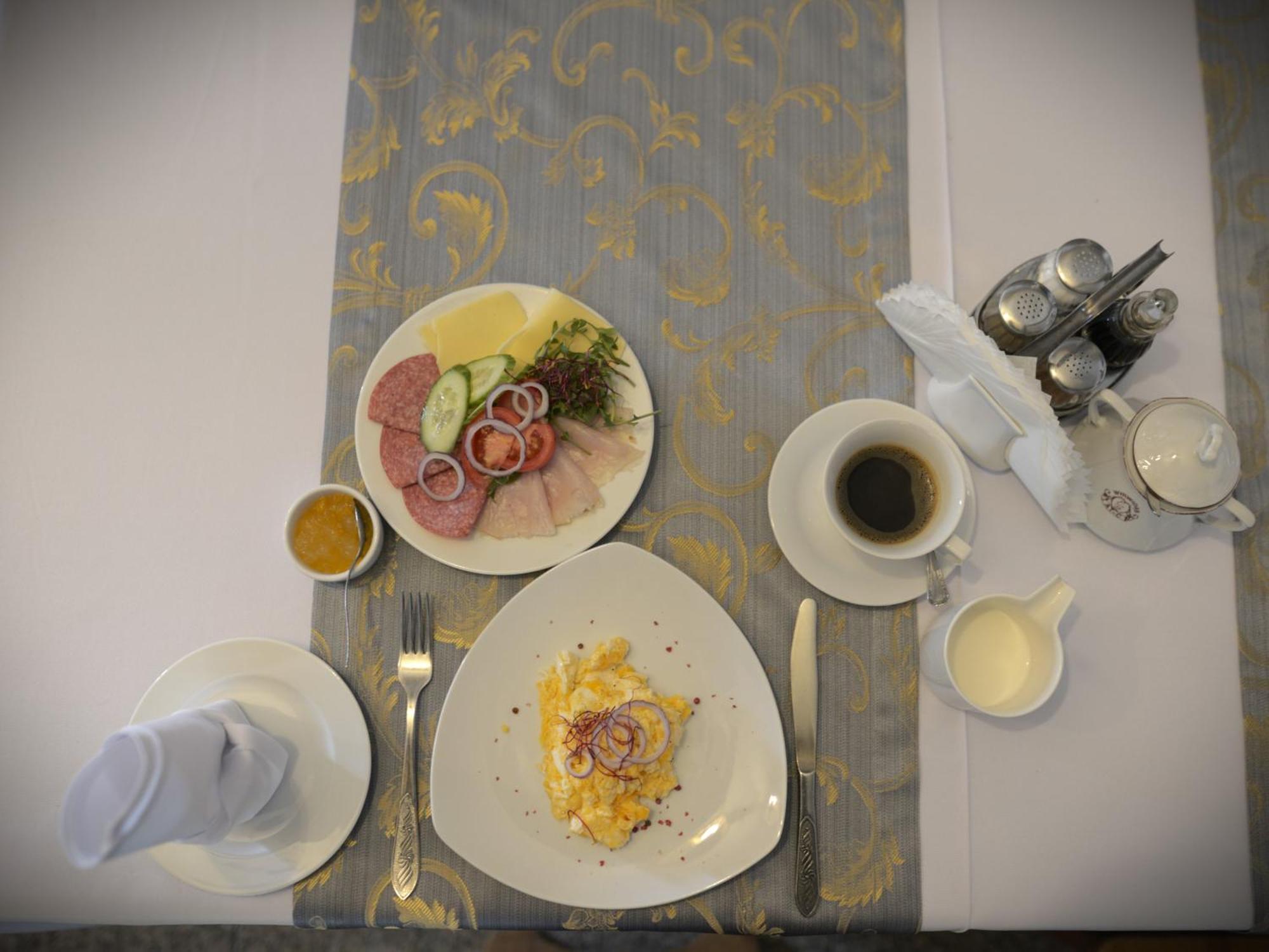 Hotel Wyrwidab Chodziez Ngoại thất bức ảnh